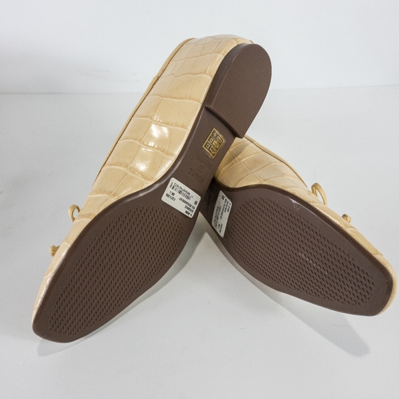 Schutz Arissa Ballet Flats Leather Slip on Almond Buff -8 - Picture 5 of 5